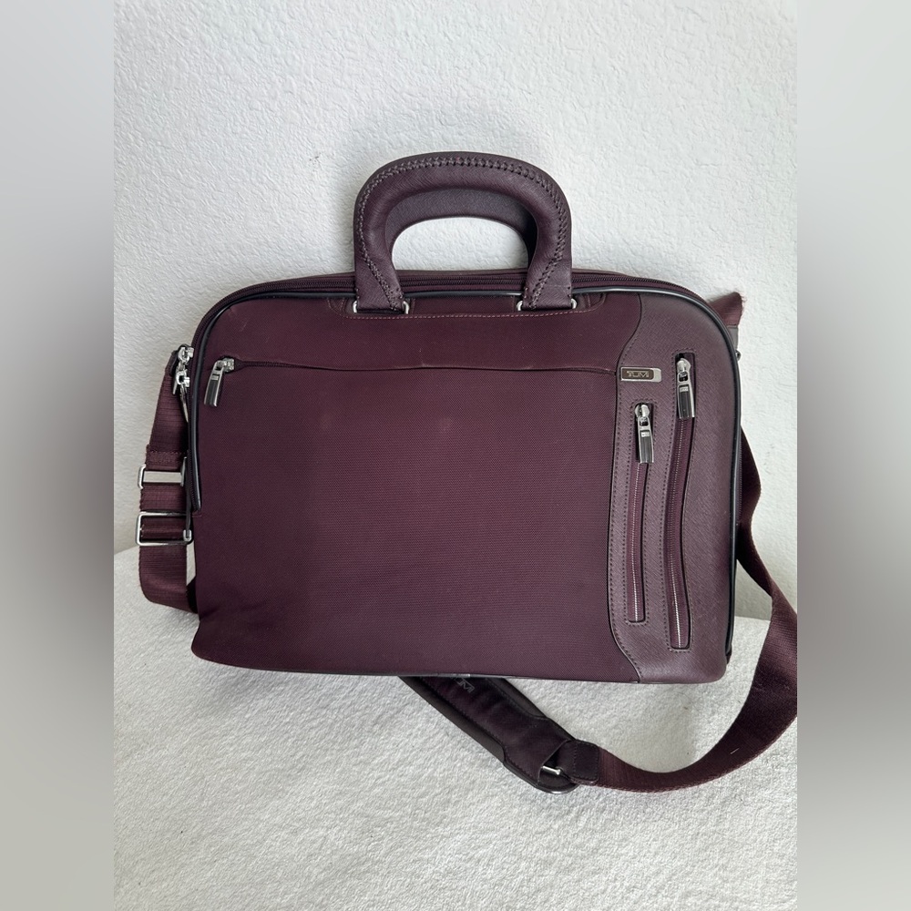 Tumi Burgundy Nylon T-Pass Kennedy Deluxe Brief Laptop Bag‎ - Picture 3 of 17